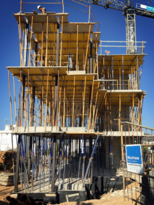 Structure of new building in Jesús.